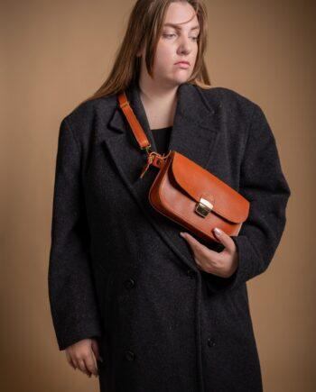 Nahast sadulakott Mini - helepruun